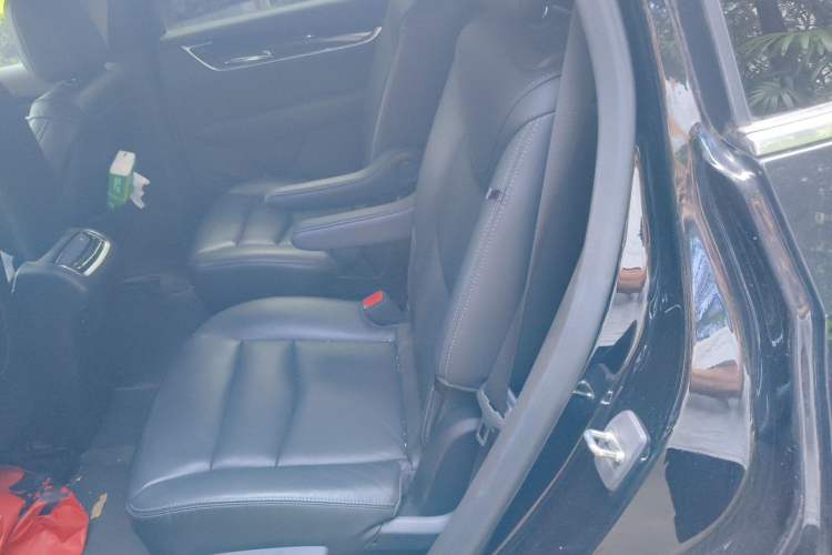 Used Cadillac XT6 2020 28T Six-Seater Luxury Version Left Rear Seat