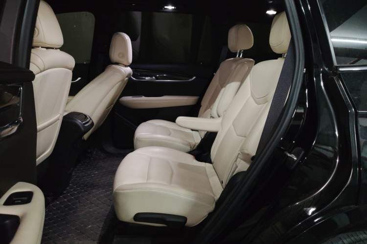 Used Cadillac XT6 2020 28T Six-Seater Luxury Sporty Enjoy-the-Comfort Safety Edition Left Rear Seat