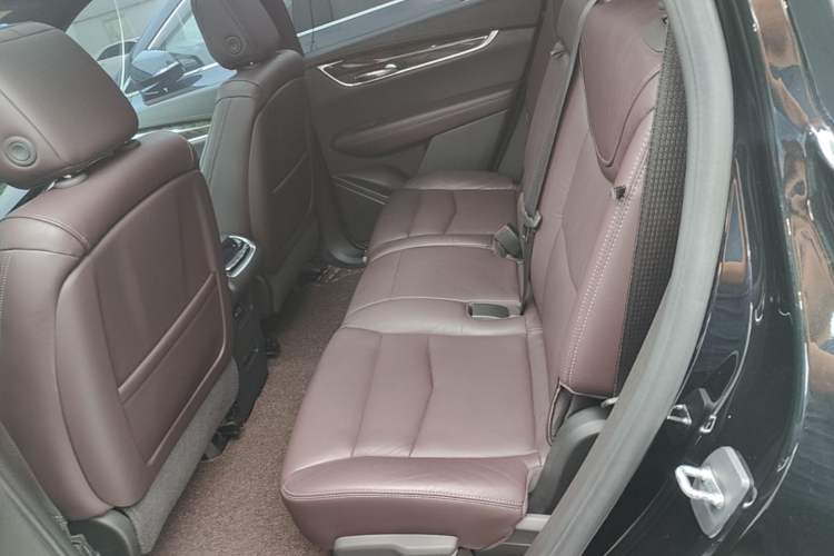 Used Cadillac XT6 2020 28T Seven-Seater Luxury Version Left Rear Seat