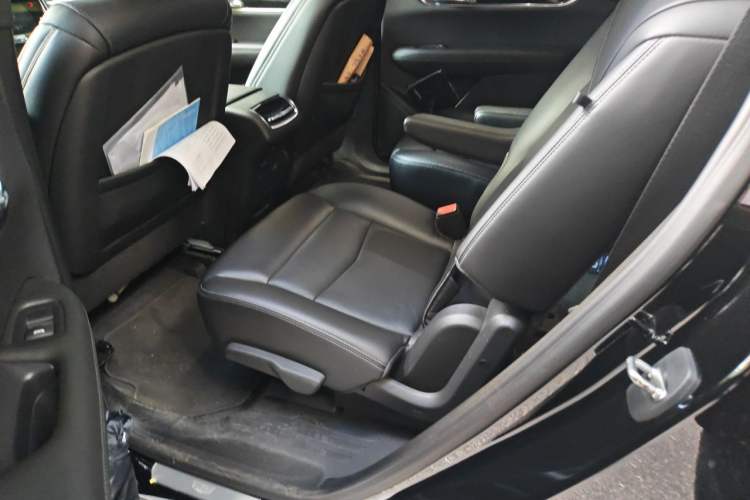Used Cadillac XT6 2020 Revised Version 28T Six-Seater Luxury Edition Left Rear Seat