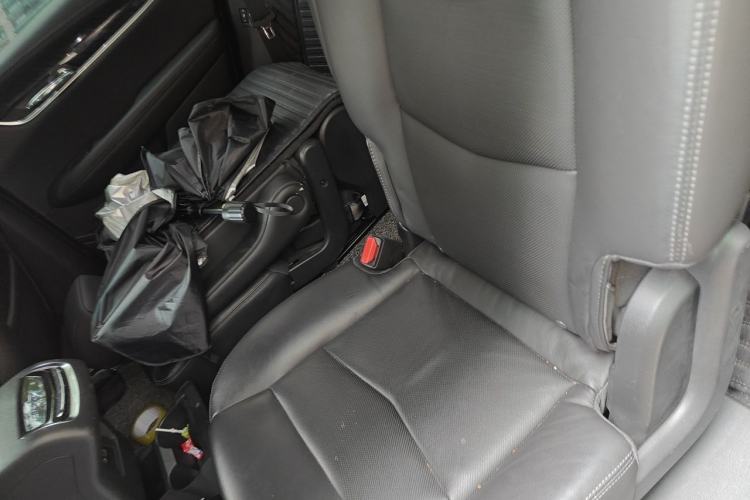 Used Cadillac XT6 2020 28T Six-Seater Four-Wheel-Drive Luxury Version Left Rear Seat
