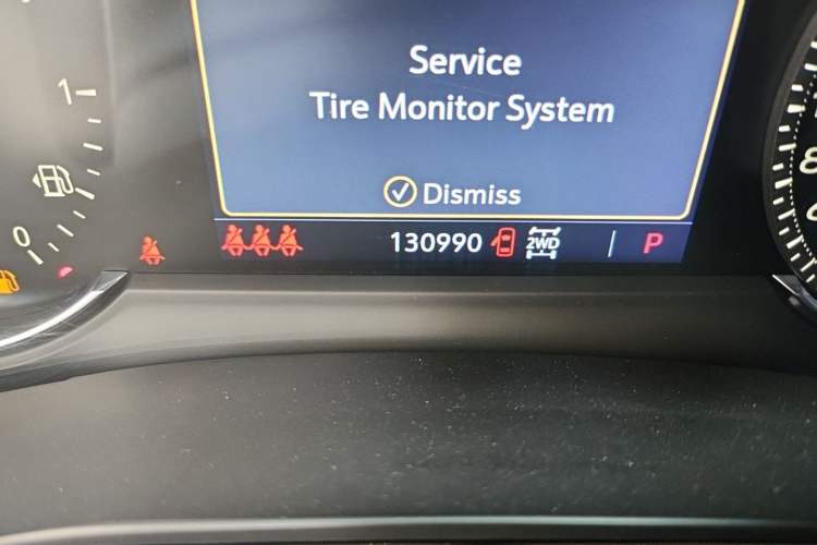 Used Cadillac XT6 2020 28T Seven-Seater Four-Wheel-Drive Luxury Version Odometer Close Up