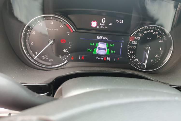 Used Cadillac XT6 2020 28T Six-Seater Four-Wheel-Drive Luxury Version Odometer Close Up