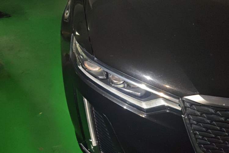 Used Cadillac XT6 2020 28T Six-Seater Luxury Version Right Front Headlight