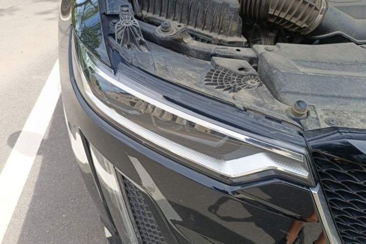 Used Cadillac XT6 2020 Revised Version 28T Six-Seater Four-Wheel Drive Leading Sporty Edition Right Front Headlight