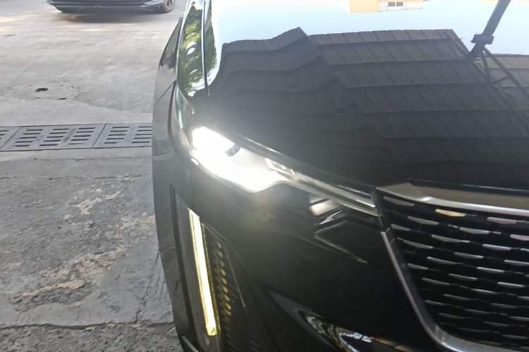 Used Cadillac XT6 2020 28T Six-Seater All-Wheel-Drive Fashion Edition Right Front Headlight