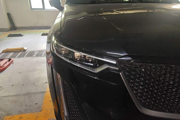 Used Cadillac XT6 2020 28T Six-Seater Luxury Sporty Enjoy-the-Comfort Safety Edition Right Front Headlight