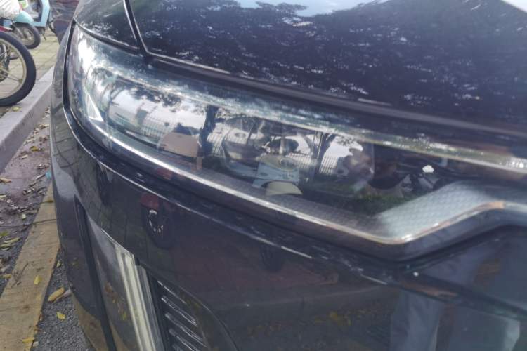 Used Cadillac XT6 2020 28T Six-Seater Luxury Version Right Front Headlight