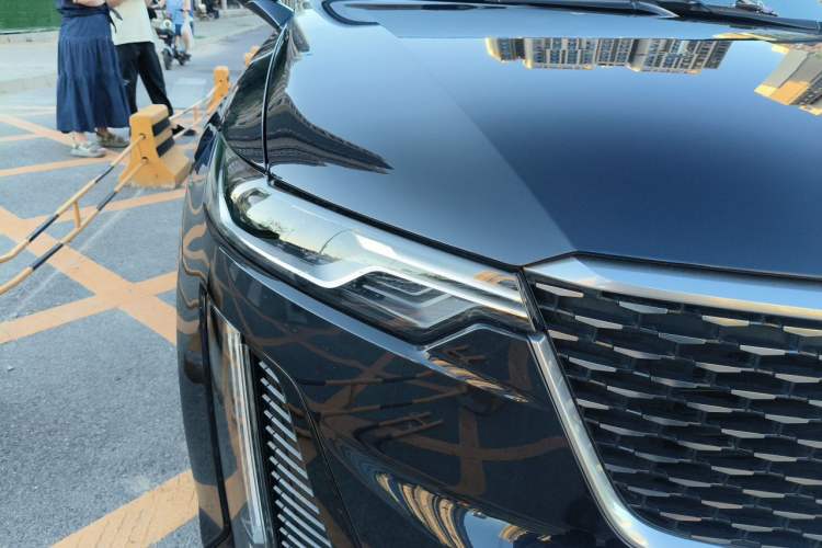 Used Cadillac XT6 2020 28T Six-Seater All-Wheel-Drive Fashion Edition Right Front Headlight