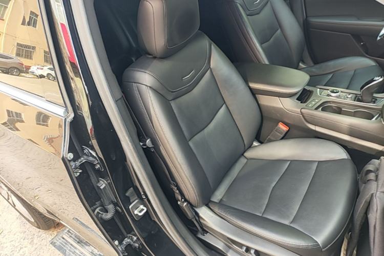 Used Cadillac XT6 2020 28T Six-Seater Luxury Version Right Front Seat