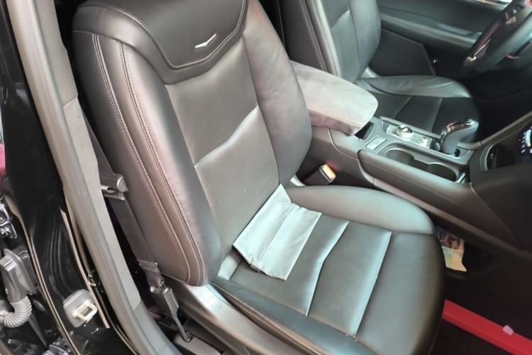 Used Cadillac XT6 2020 28T Six-Seater Luxury Version Right Front Seat