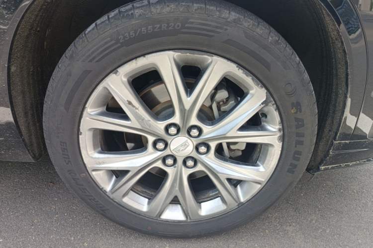 Used Cadillac XT6 2020 Revised Version 28T Six-Seater Four-Wheel Drive Leading Sporty Edition Right Front Wheel Hub