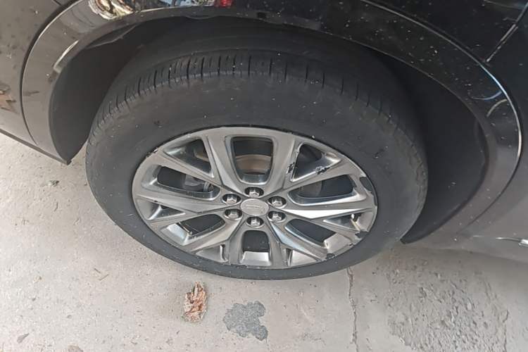 Used Cadillac XT6 2020 28T Six-Seater Luxury Sporty Enjoy-the-Comfort Safety Edition Right Rear Wheel Hub
