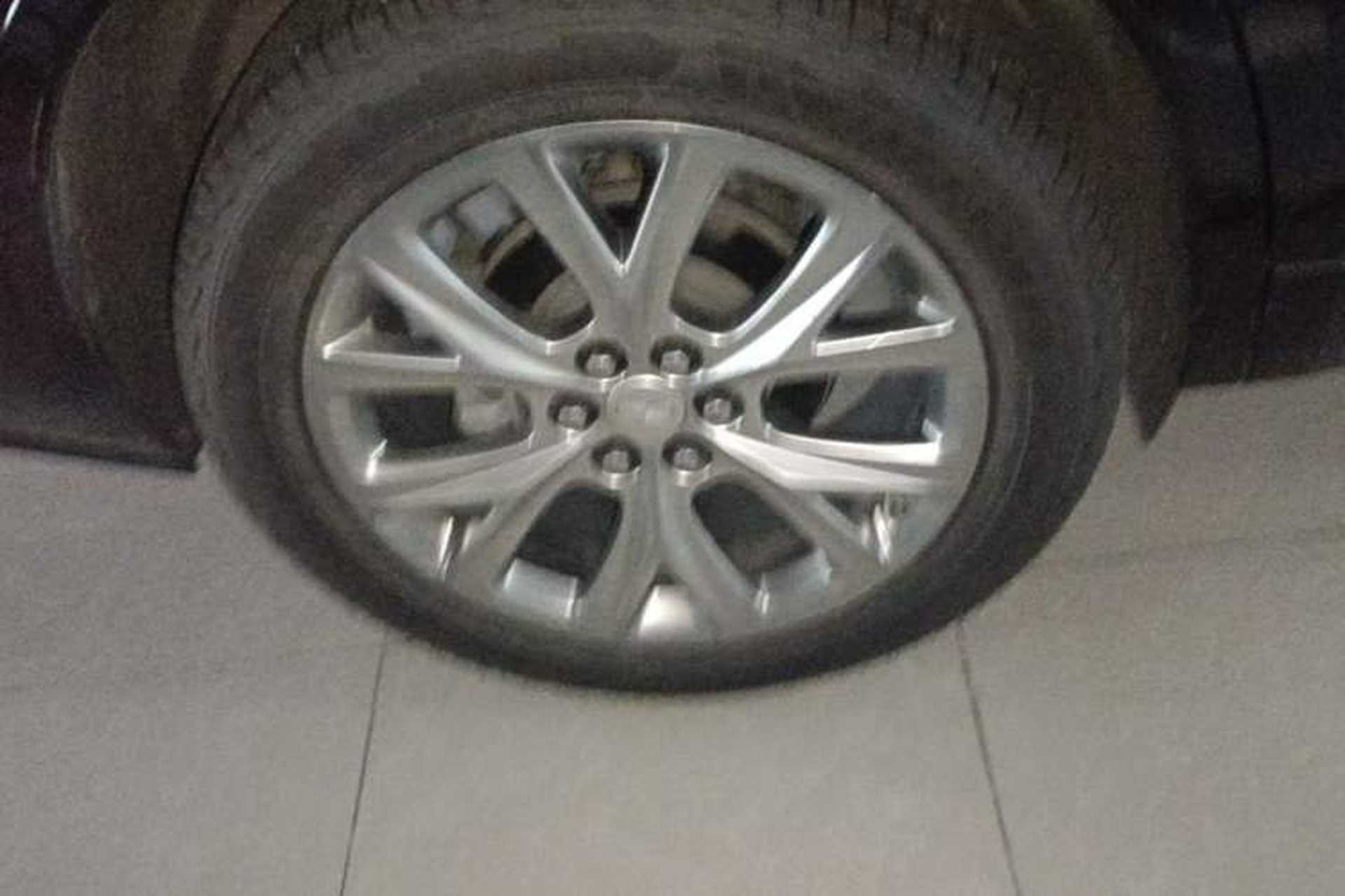 Used Cadillac XT6 2020 28T Six-Seater Luxury Sporty Enjoy-the-Comfort Safety Edition Right Rear Wheel Hub