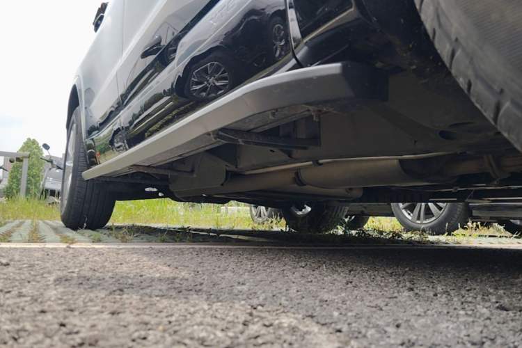 Used Cadillac XT6 2020 28T Seven-Seater Fashion Edition Right Side Sill