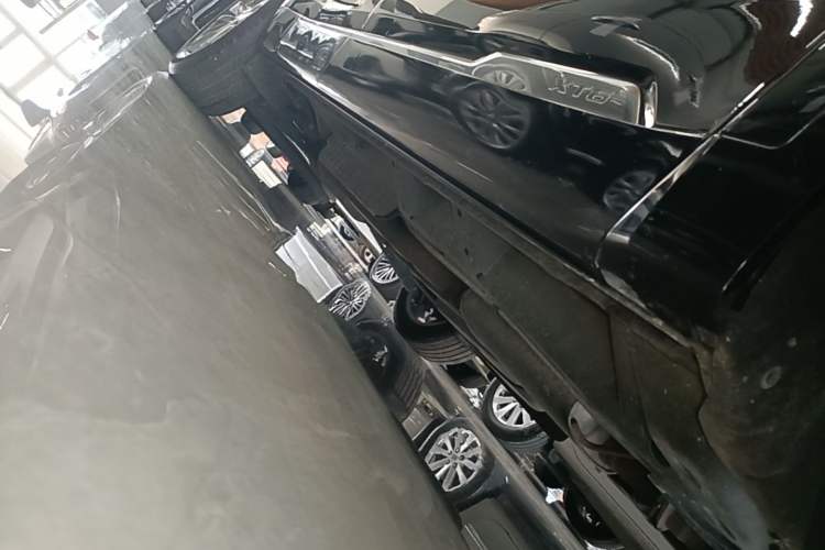 Used Cadillac XT6 2020 28T Six-Seater Four-Wheel-Drive Luxury Version with Premium Sound System Right Side Sill