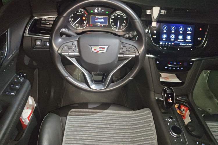 Used Cadillac XT6 2020 28T Six-Seater Four-Wheel-Drive Luxury Version Steering Wheel