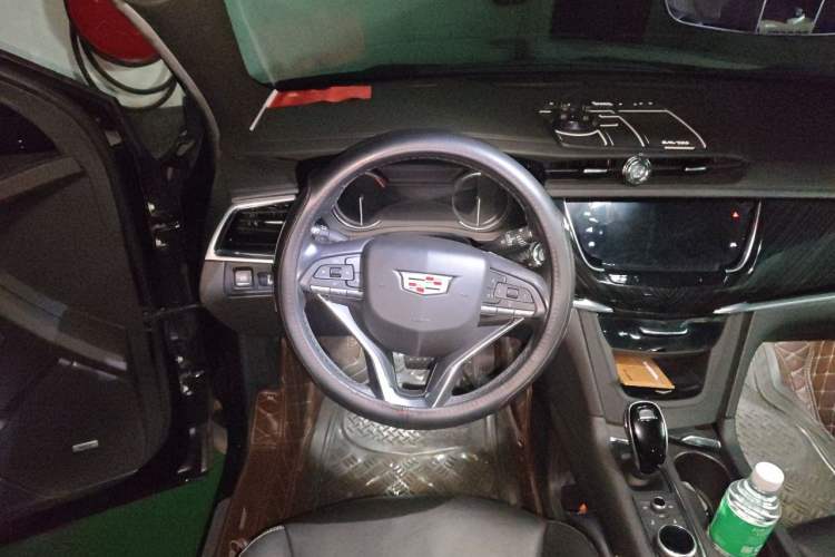 Used Cadillac XT6 2020 28T Six-Seater Luxury Version Steering Wheel