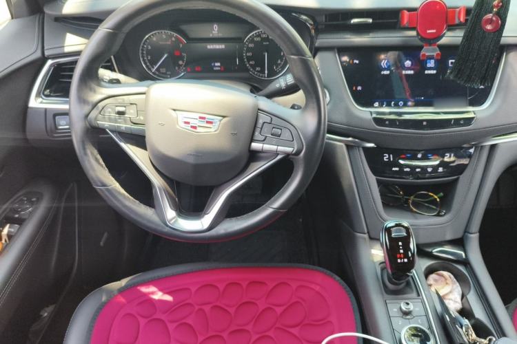 Used Cadillac XT6 2020 28T Six-Seater Fashion Edition Steering Wheel