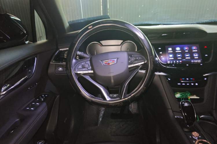 Used Cadillac XT6 2020 28T Six-Seater Four-Wheel-Drive Luxury Version Steering Wheel