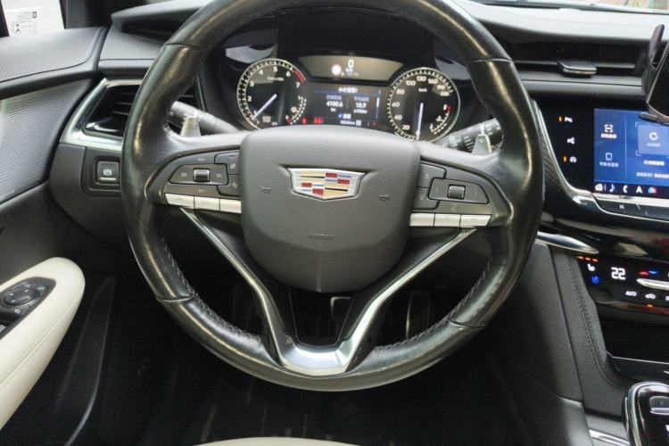 Used Cadillac XT6 2020 Revised Version 28T Six-Seater Four-Wheel Drive Leading Sporty Edition Steering Wheel