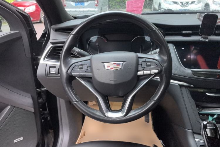 Used Cadillac XT6 2020 28T Six-Seater Fashion Edition Steering Wheel