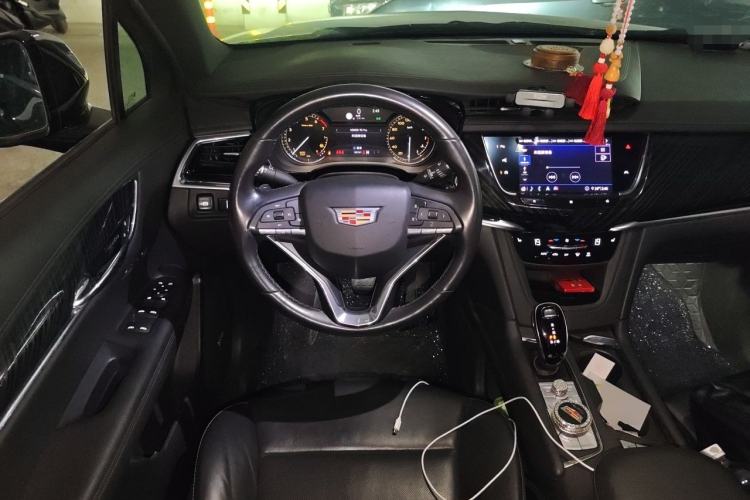 Used Cadillac XT6 2020 Revised Version 28T 7-Seater Four-Wheel Drive Luxury Edition Steering Wheel