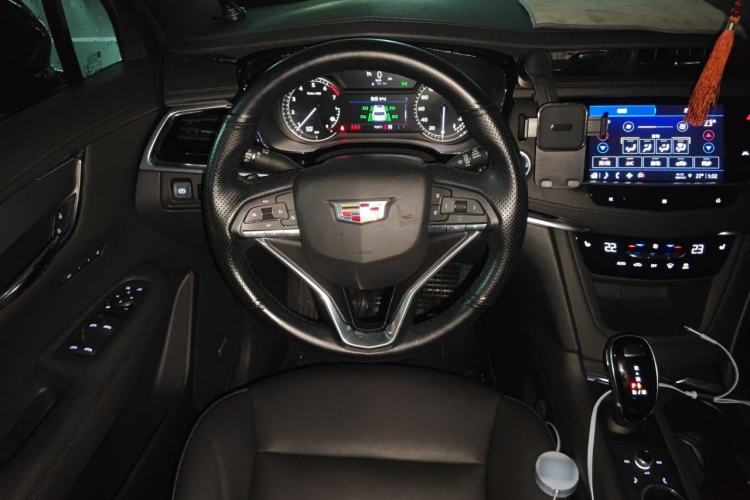 Used Cadillac XT6 2020 28T 7-Seater Four-Wheel Drive Luxury Version Steering Wheel