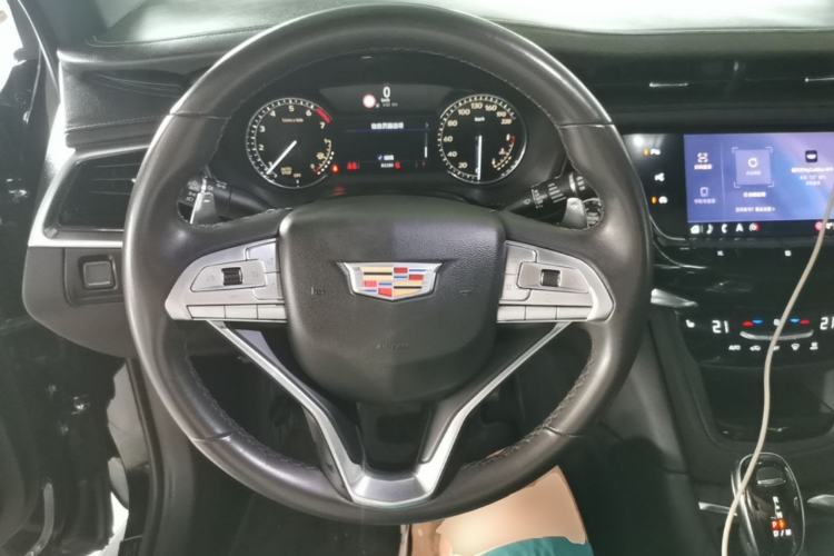 Used Cadillac XT6 2020 28T Six-Seater Luxury Sporty Enjoy-the-Comfort Safety Edition Steering Wheel
