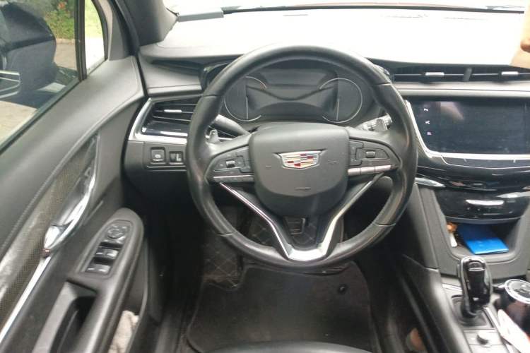 Used Cadillac XT6 2020 28T Six-Seater Luxury Version Steering Wheel