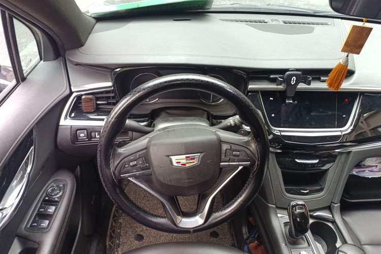Used Cadillac XT6 2020 28T Seven-Seater Fashion Edition Steering Wheel