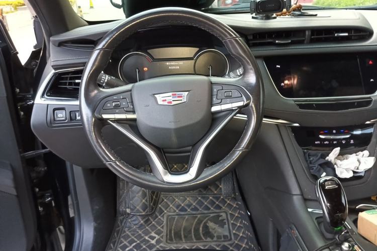 Used Cadillac XT6 2020 28T Six-Seater Fashion Edition Steering Wheel