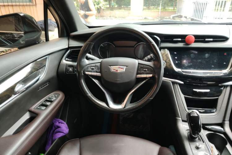 Used Cadillac XT6 2020 28T Seven-Seater Four-Wheel-Drive Luxury Version Steering Wheel