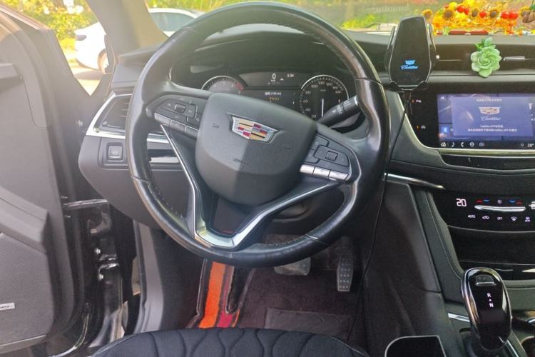 Used Cadillac XT6 2020 28T Six-Seater Fashion Edition Steering Wheel