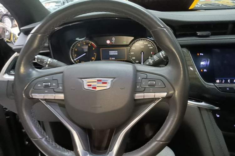 Used Cadillac XT6 2020 Revised Version 28T Six-Seater Luxury Edition Steering Wheel