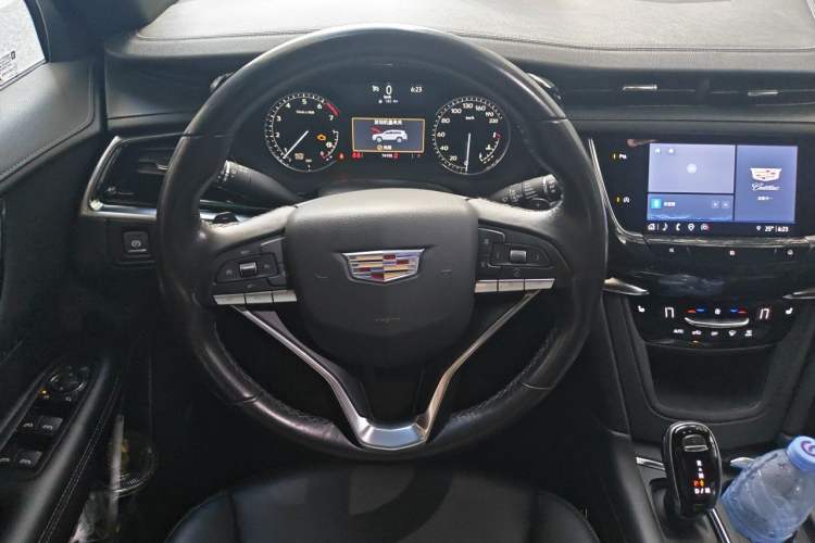 Used Cadillac XT6 2020 Revised Version 28T Six-Seater Luxury Edition Steering Wheel