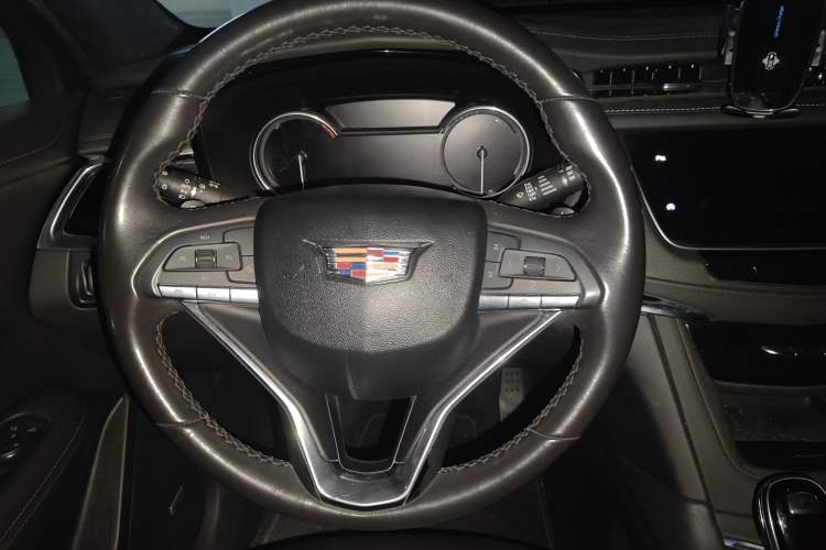 Used Cadillac XT6 2020 28T Six-Seater Fashion Edition Steering Wheel