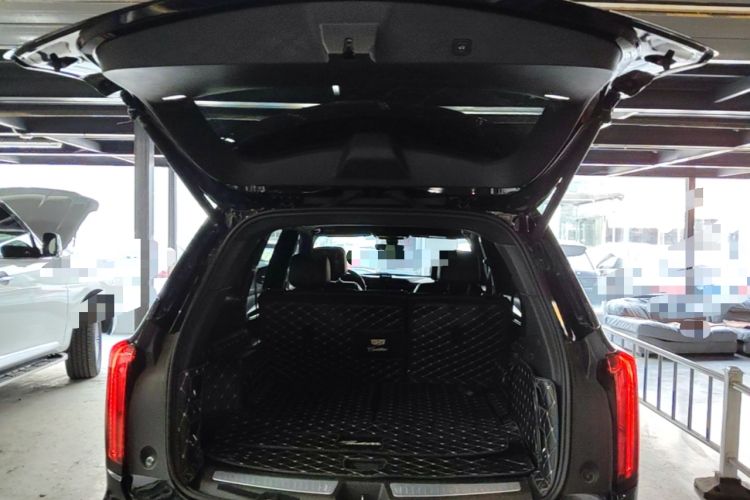 Used Cadillac XT6 2020 28T 7-Seater Four-Wheel Drive Luxury Version Trunk