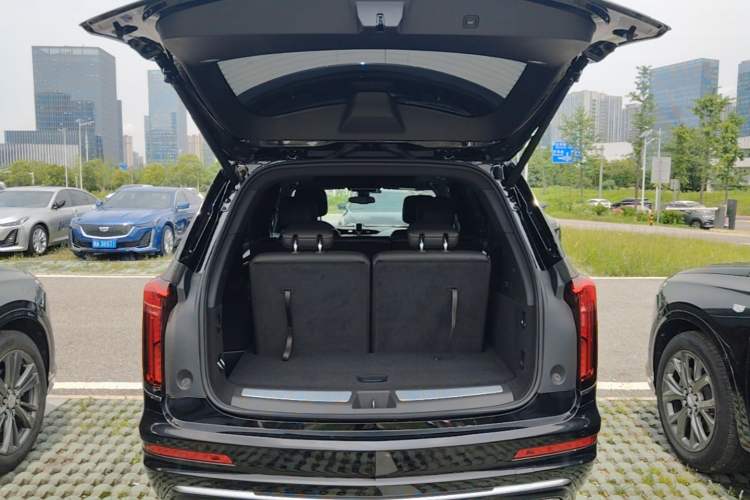 Used Cadillac XT6 2020 28T Seven-Seater Fashion Edition Trunk