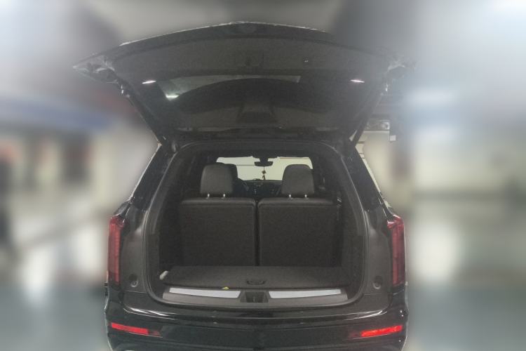 Used Cadillac XT6 2020 28T Six-Seater Four-Wheel-Drive Luxury Version Trunk