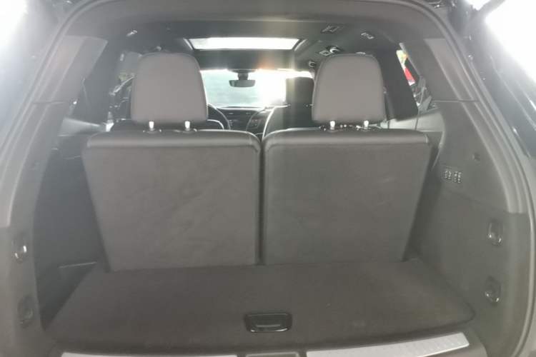Used Cadillac XT6 2020 28T Six-Seater Luxury Sporty Enjoy-the-Comfort Safety Edition Trunk