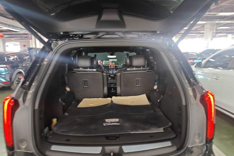 Used Cadillac XT6 2020 28T Six-Seater Fashion Edition Trunk