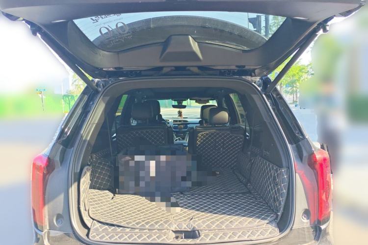 Used Cadillac XT6 2020 28T Six-Seater Four-Wheel-Drive Luxury Version Trunk