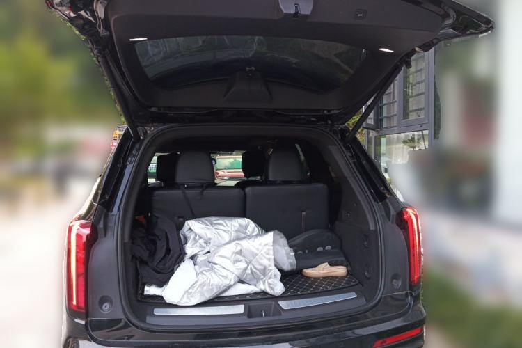 Used Cadillac XT6 2020 28T Six-Seater Fashion Edition Trunk