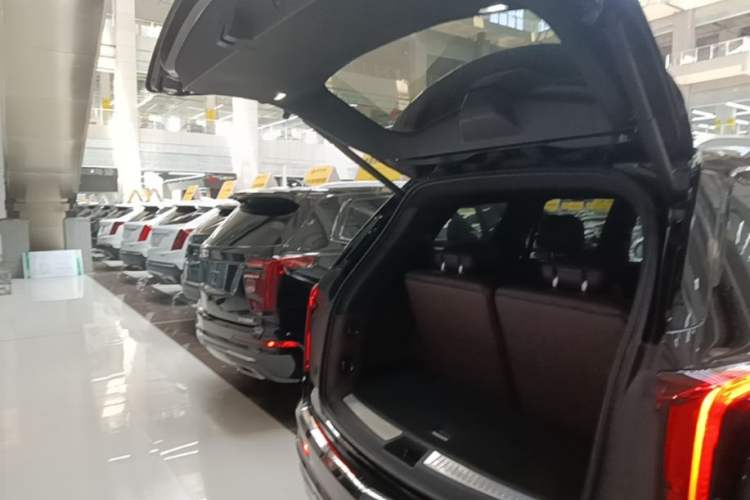 Used Cadillac XT6 2020 Revised Version 28T Six-Seater Luxury Edition Trunk