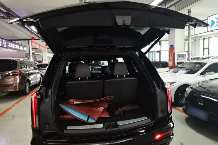 Used Cadillac XT6 2020 28T Six-Seater Luxury Sporty Enjoy-the-Comfort Safety Edition Trunk