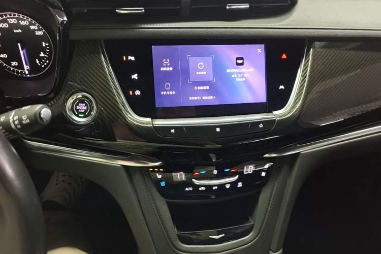 Used Cadillac XT6 2020 28T Six-Seater Four-Wheel-Drive Luxury Sport Vehicle Audio And AC Panel