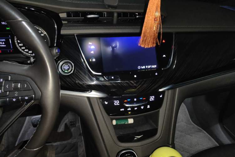 Used Cadillac XT6 2020 28T Six-Seater Luxury Version Audio And AC Panel