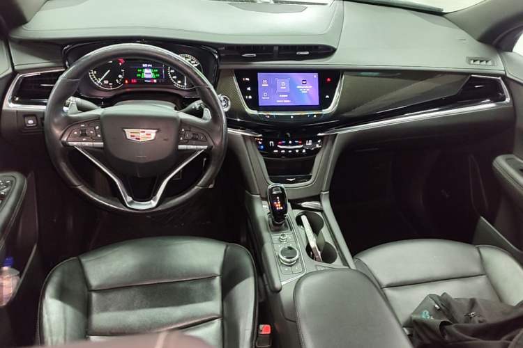 Used Cadillac XT6 2020 28T Six-Seater Four-Wheel-Drive Luxury Sport Vehicle Center Console