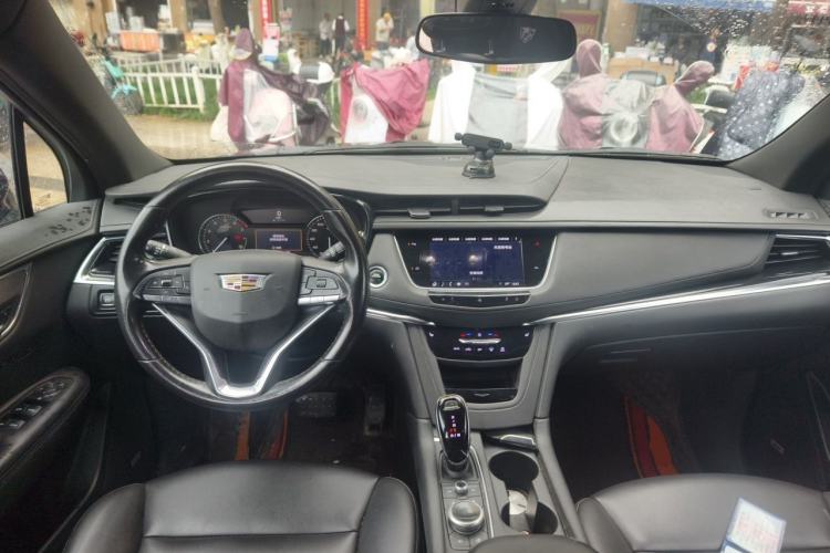 Used Cadillac XT6 2020 28T Six-Seater All-Wheel-Drive Fashion Edition Center Console